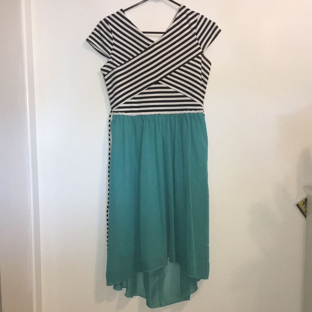 I am selling a dress